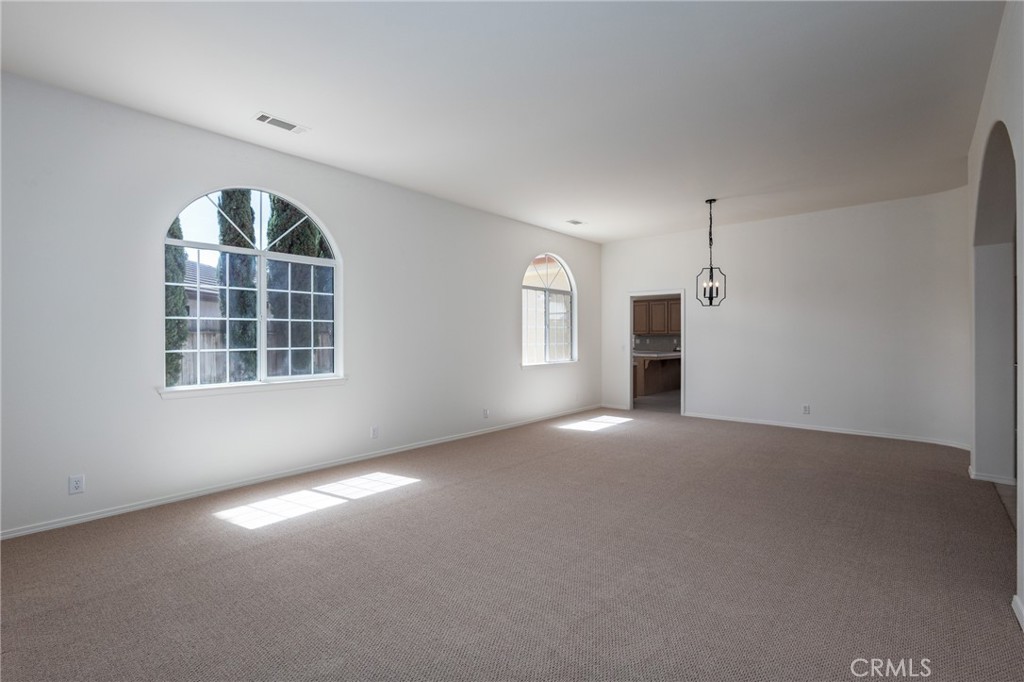 2549 Augusta Court Property Photo 12