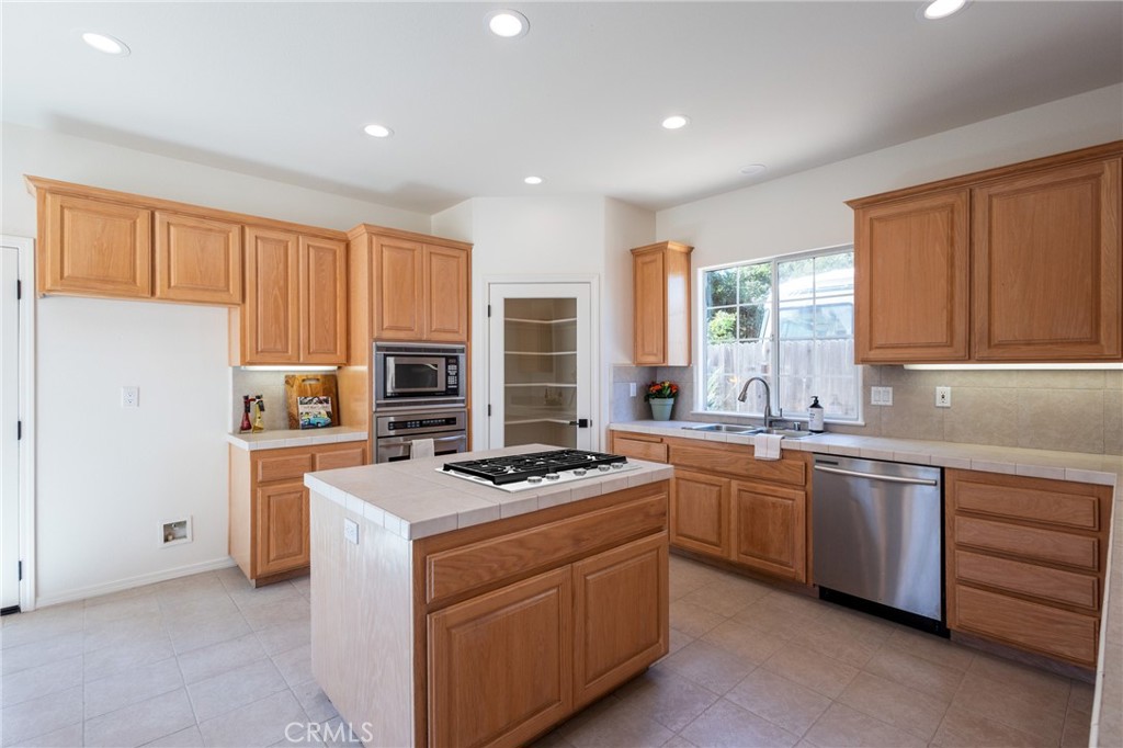 2549 Augusta Court Property Photo 15