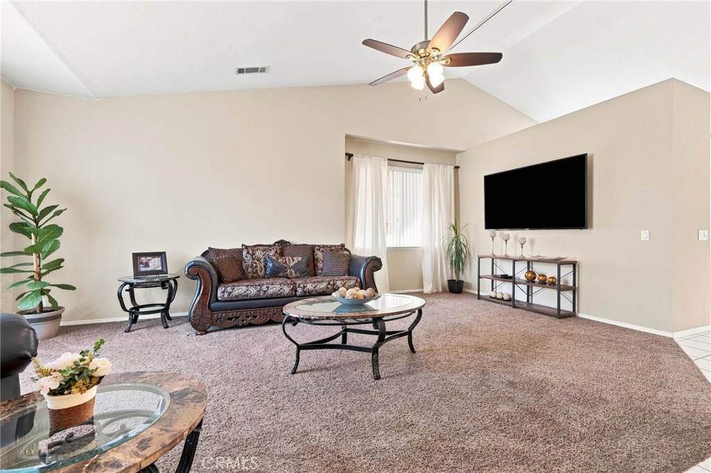 1601 N Eaton Property Photo 13