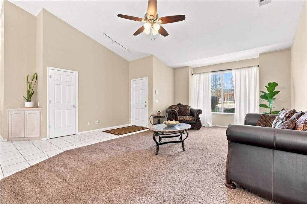 1601 N Eaton Property Photo 14