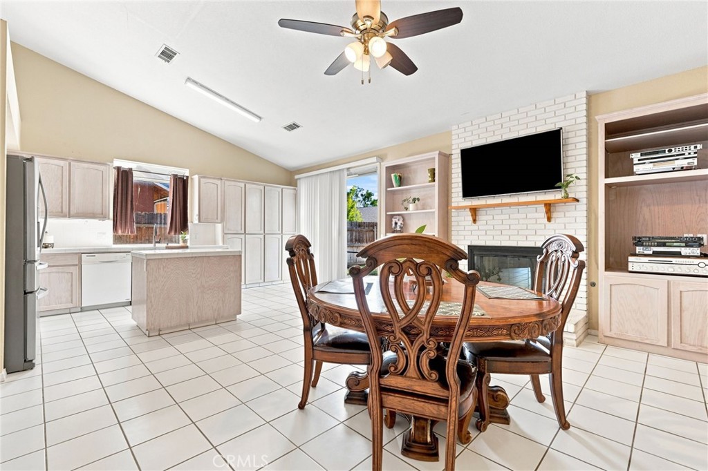 1601 N Eaton Property Photo 18