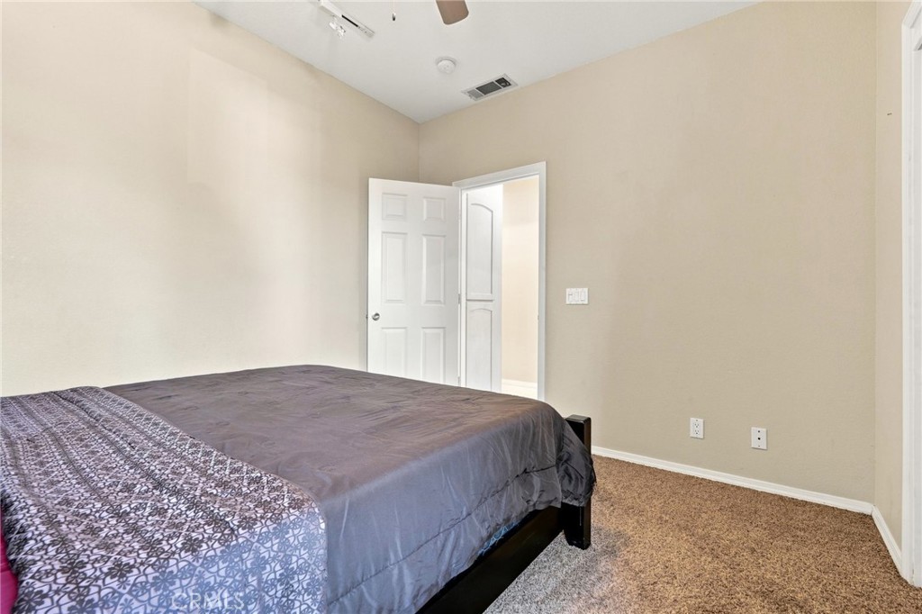 1601 N Eaton Property Photo 32