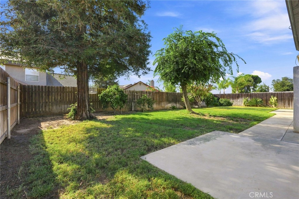 1601 N Eaton Property Photo 42
