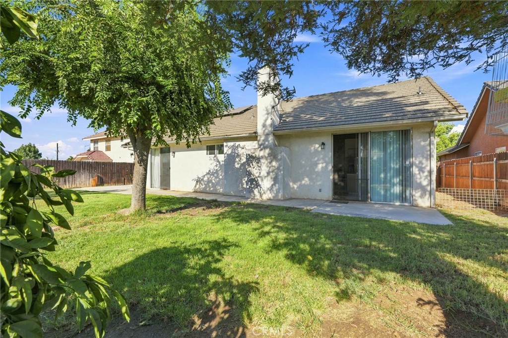 1601 N Eaton Property Photo 43