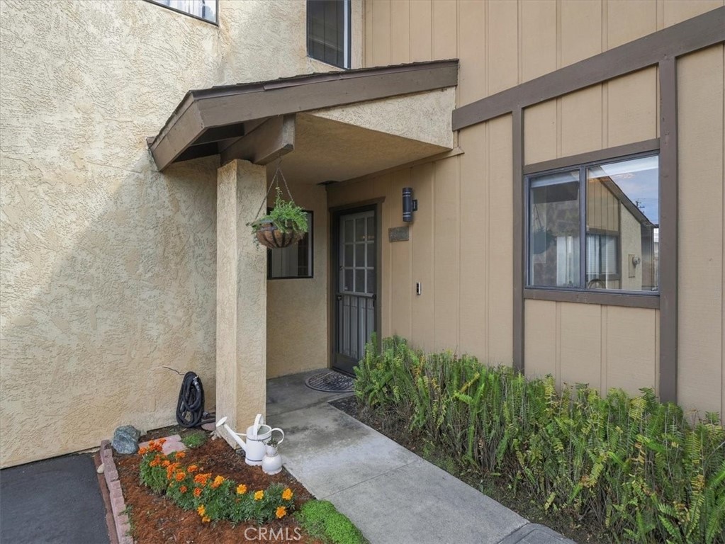 1221 Farroll Avenue B Property Photo 3