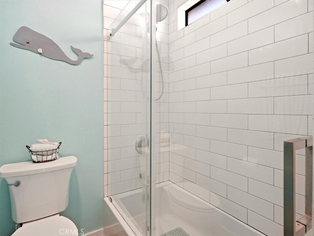 1221 Farroll Avenue B Property Photo 32