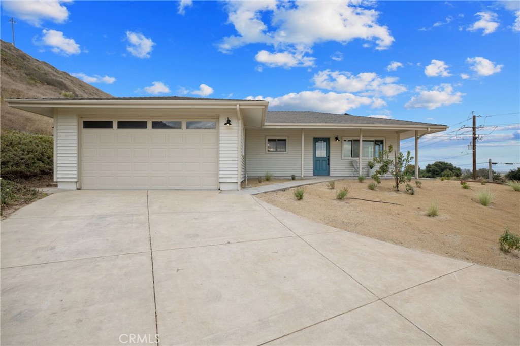 761 Riverside Roas Property Photo 3