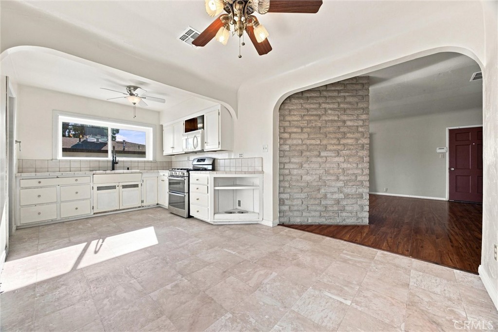 1904 Radiance Property Photo 10