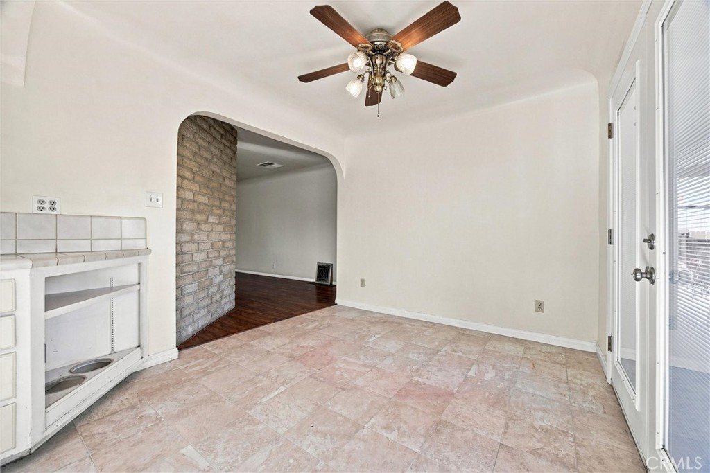1904 Radiance Property Photo 11