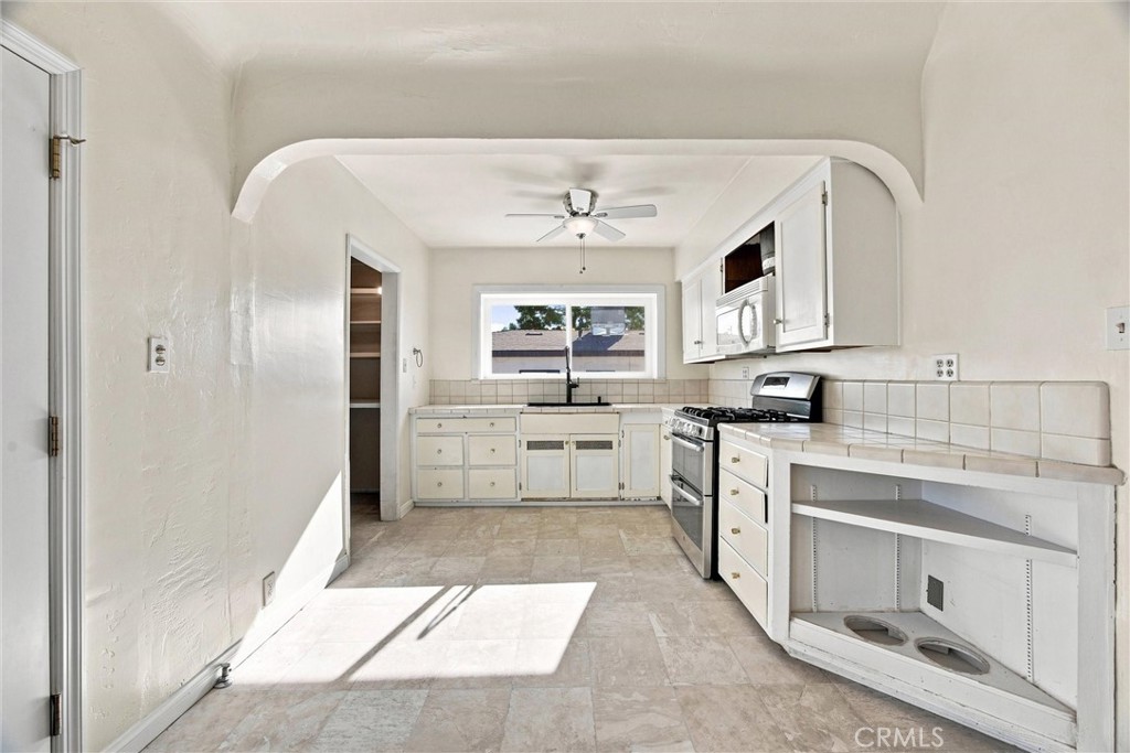 1904 Radiance Property Photo 13