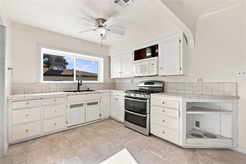 1904 Radiance Property Photo 14