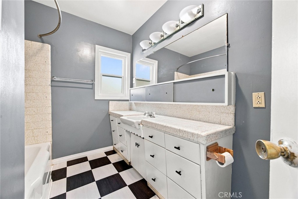 1904 Radiance Property Photo 20