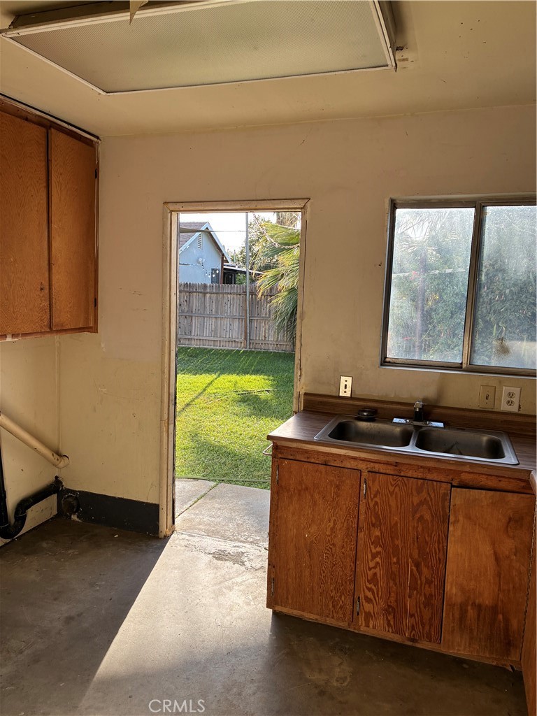1904 Radiance Property Photo 33