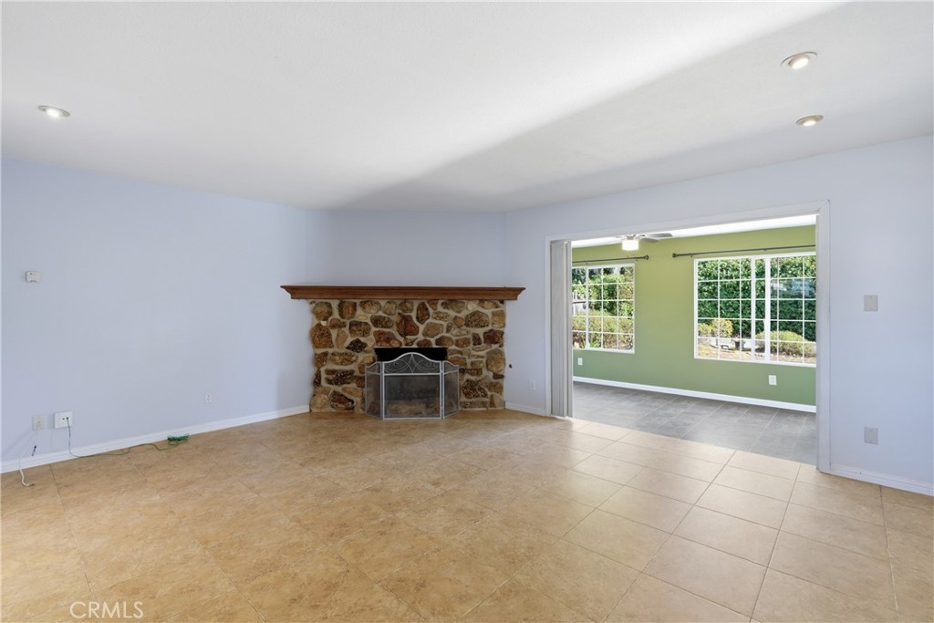 617 Cornwall Property Photo 8