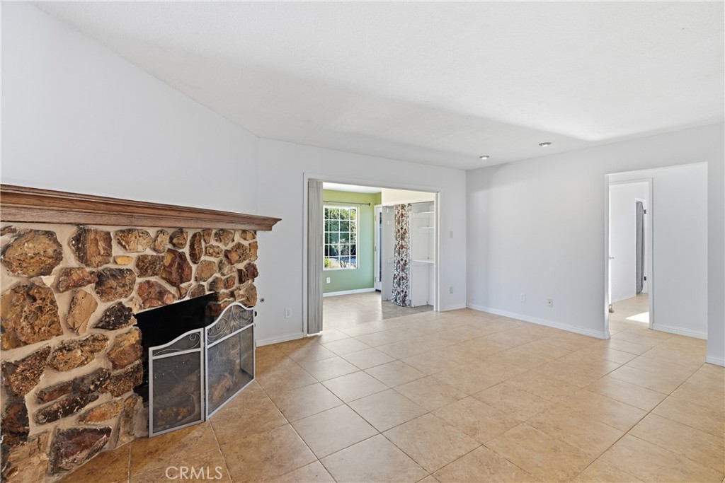 617 Cornwall Property Photo 9