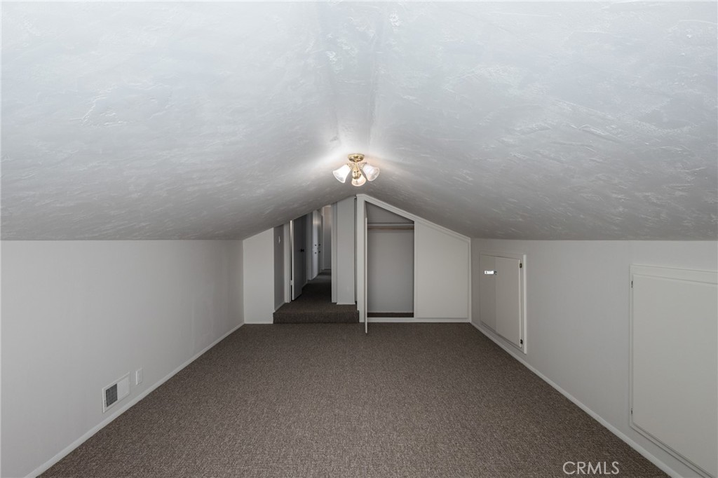 455 Meadowbrook Property Photo 28