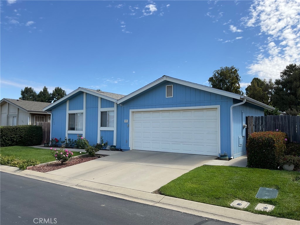 2124 Via Visalia Property Photo 1