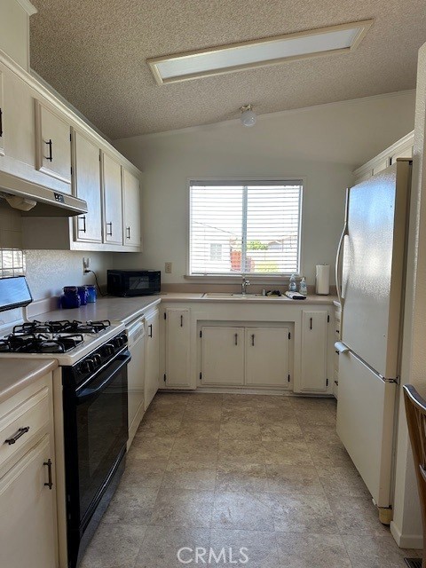 2124 Via Visalia Property Photo 3