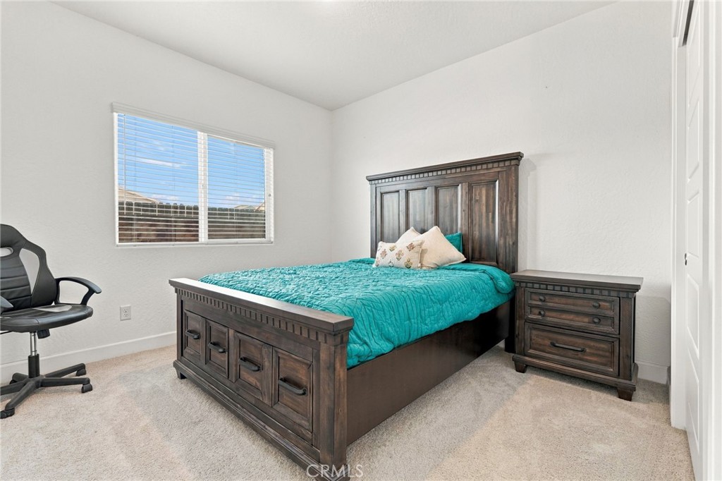 102 E Tyler Avenue Property Photo 11