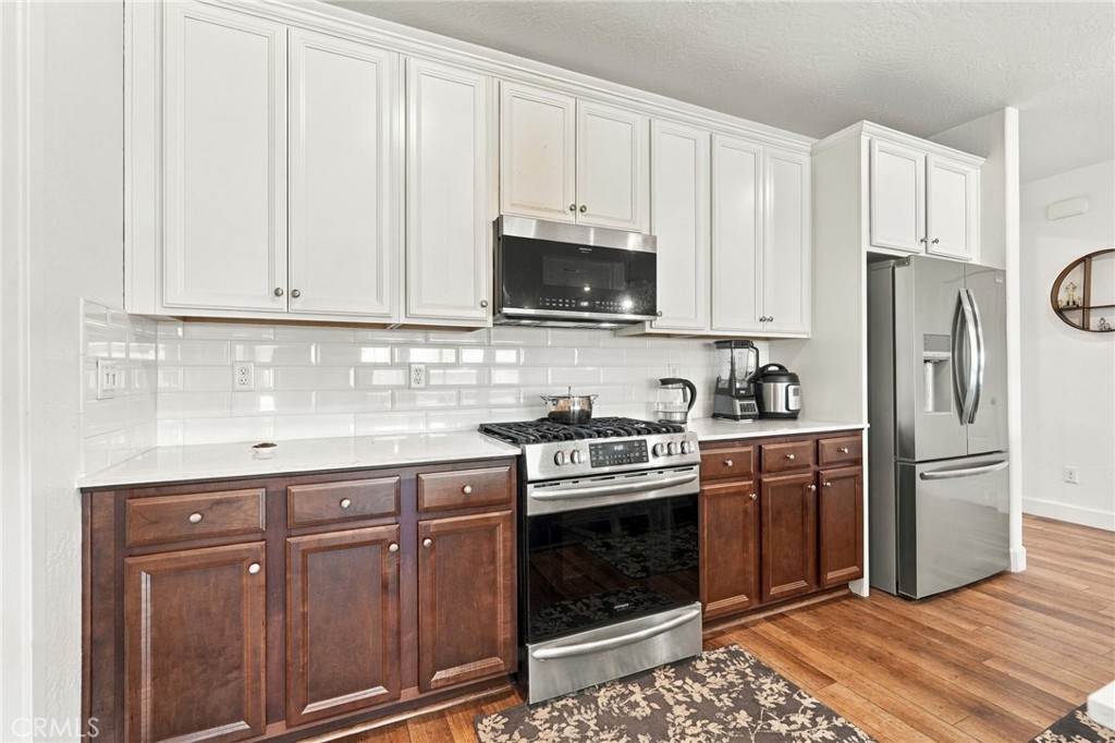 102 E Tyler Avenue Property Photo 18
