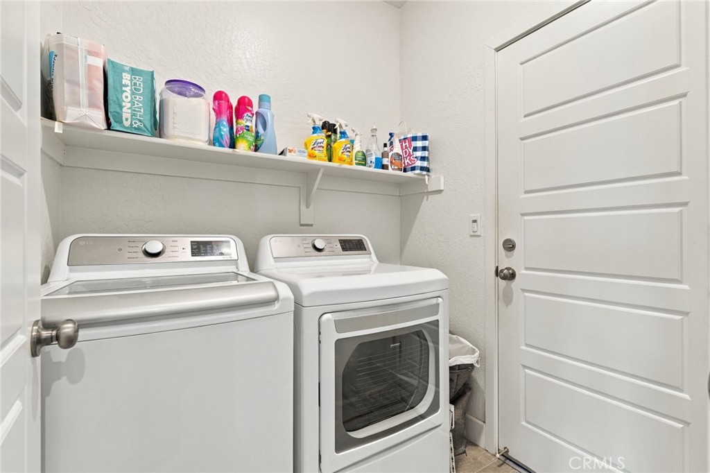 102 E Tyler Avenue Property Photo 19