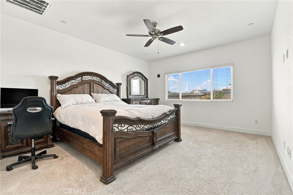 102 E Tyler Avenue Property Photo 31