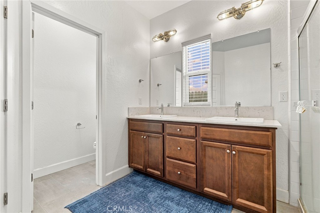 102 E Tyler Avenue Property Photo 35