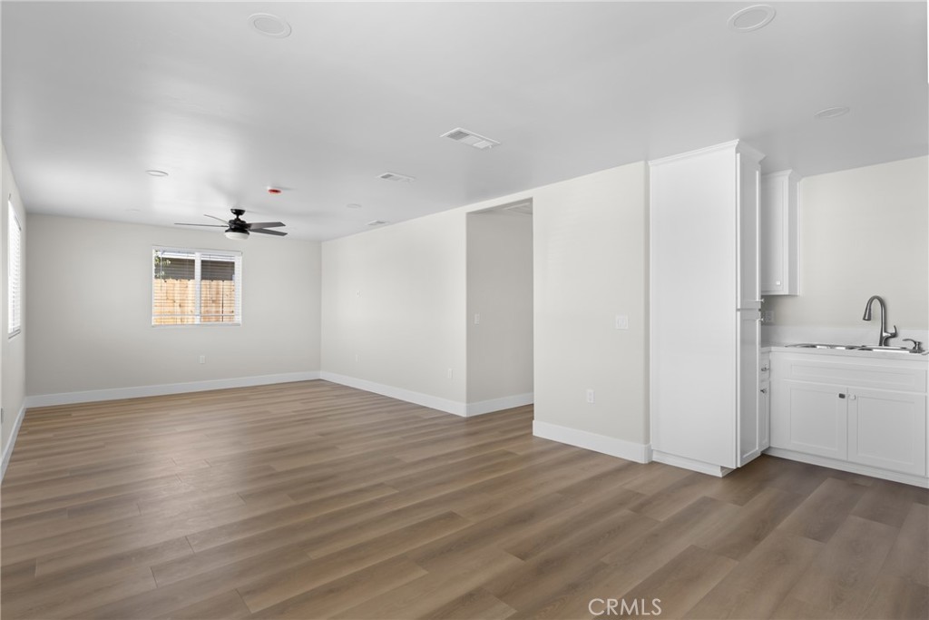4406 Cedar Property Photo 6