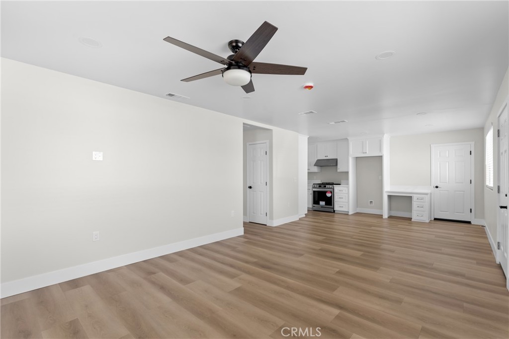 4406 Cedar Property Photo 7