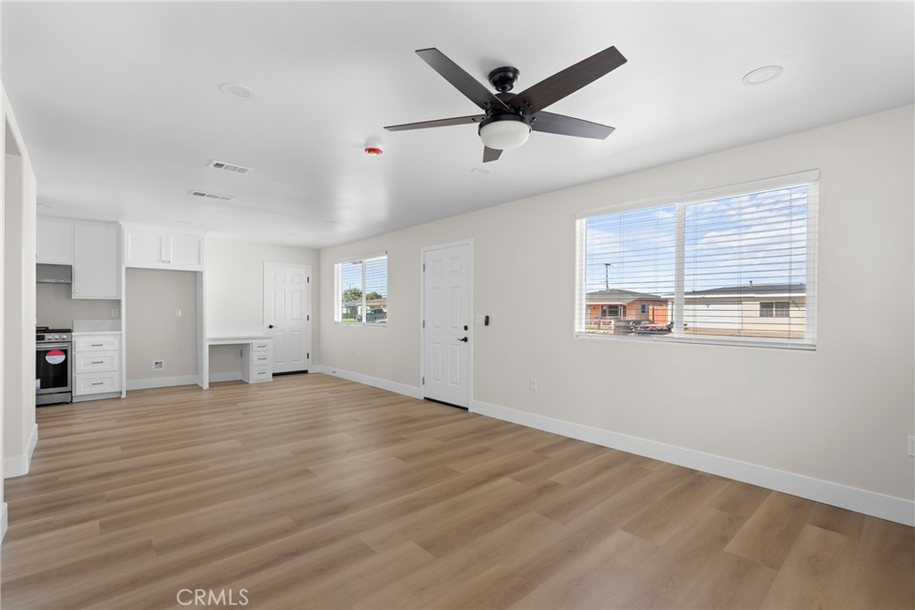 4406 Cedar Property Photo 8