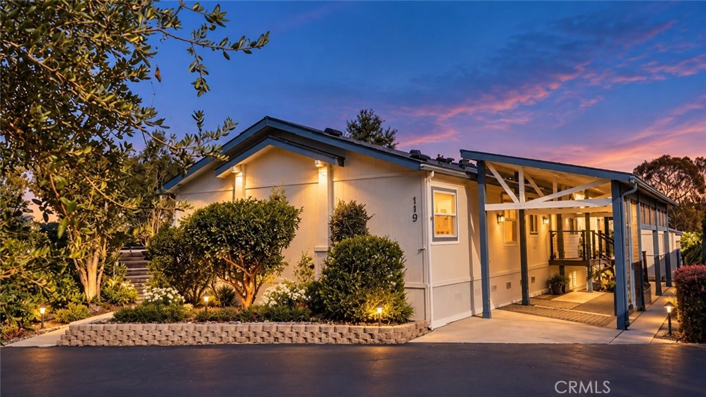 119 Country Club Property Photo 1