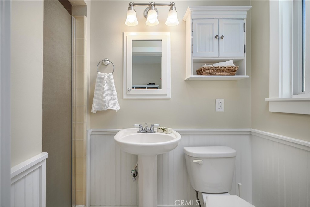 864 Willow Lane Property Photo 19