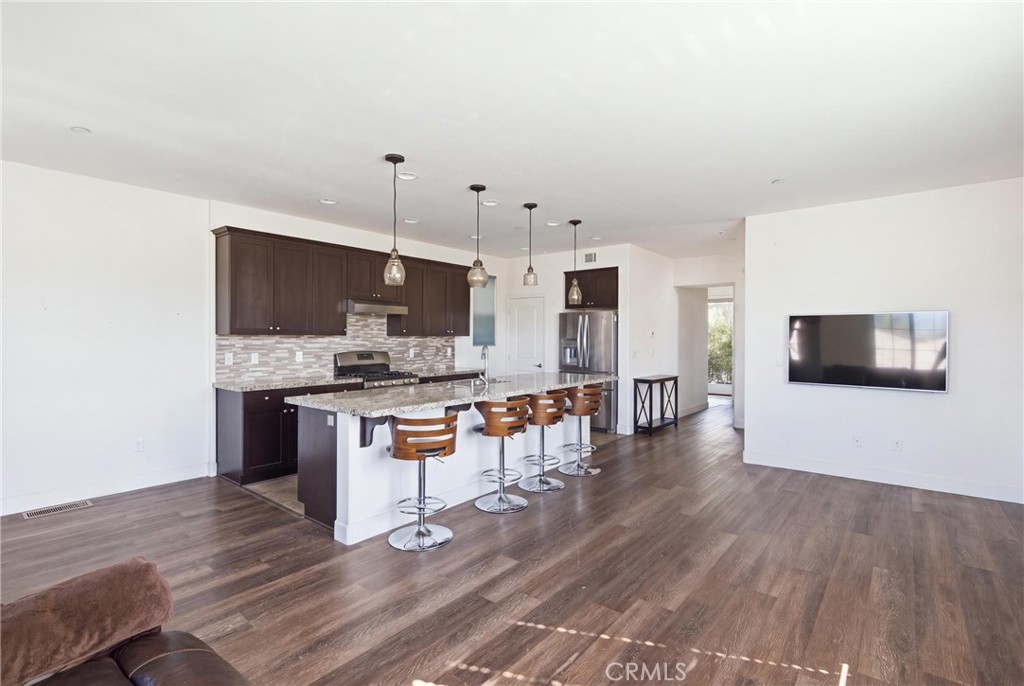 9465 Casa Bella Court Property Photo 3