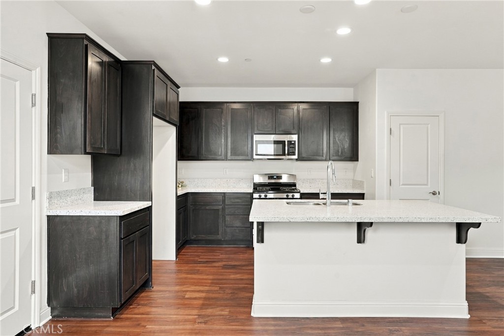 1902 Sterling Place Property Photo 8