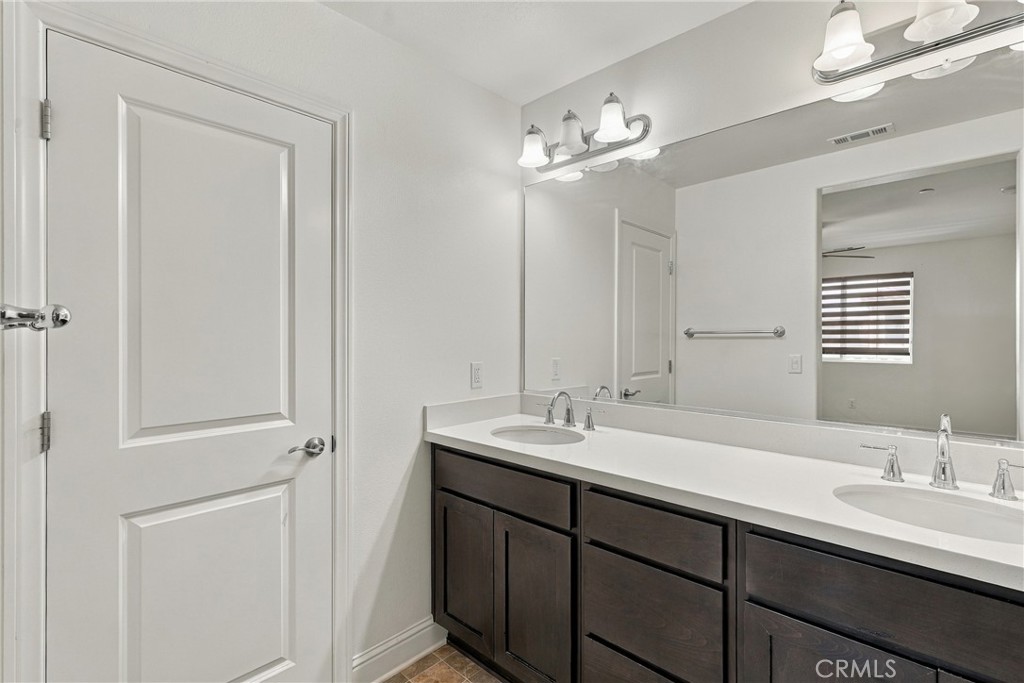 1902 Sterling Place Property Photo 19