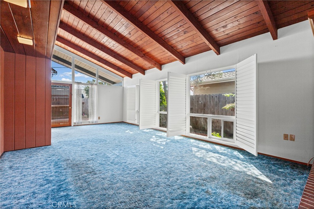 903 Sandalwood Avenue Property Photo 3