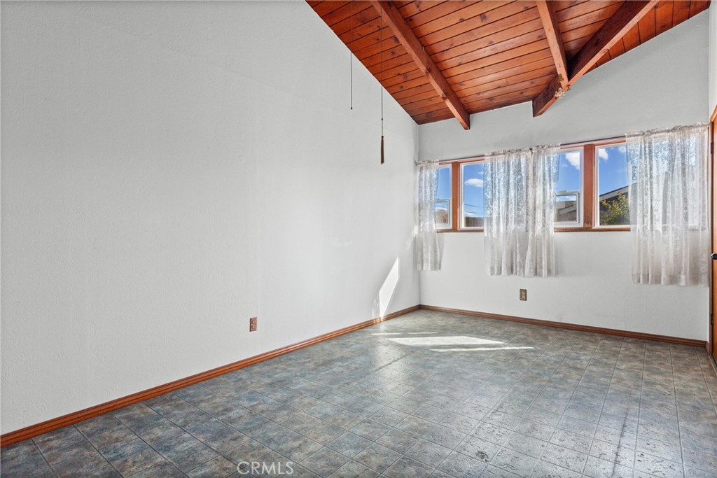 903 Sandalwood Avenue Property Photo 12