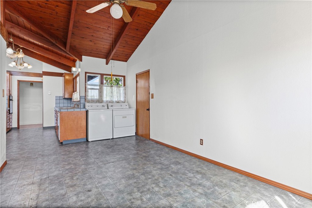 903 Sandalwood Avenue Property Photo 13