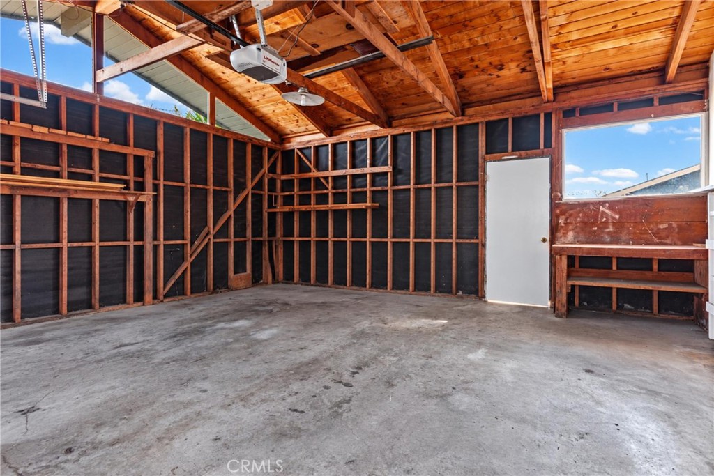 903 Sandalwood Avenue Property Photo 30