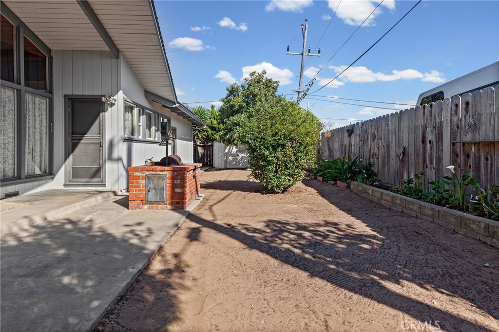 903 Sandalwood Avenue Property Photo 34
