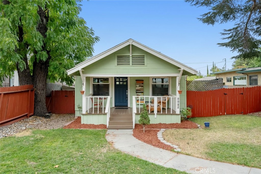 2032 Olive Street Property Photo 1