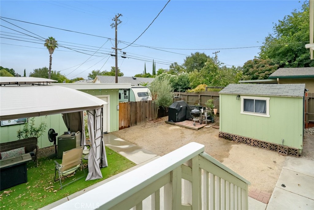 2032 Olive Street Property Photo 15