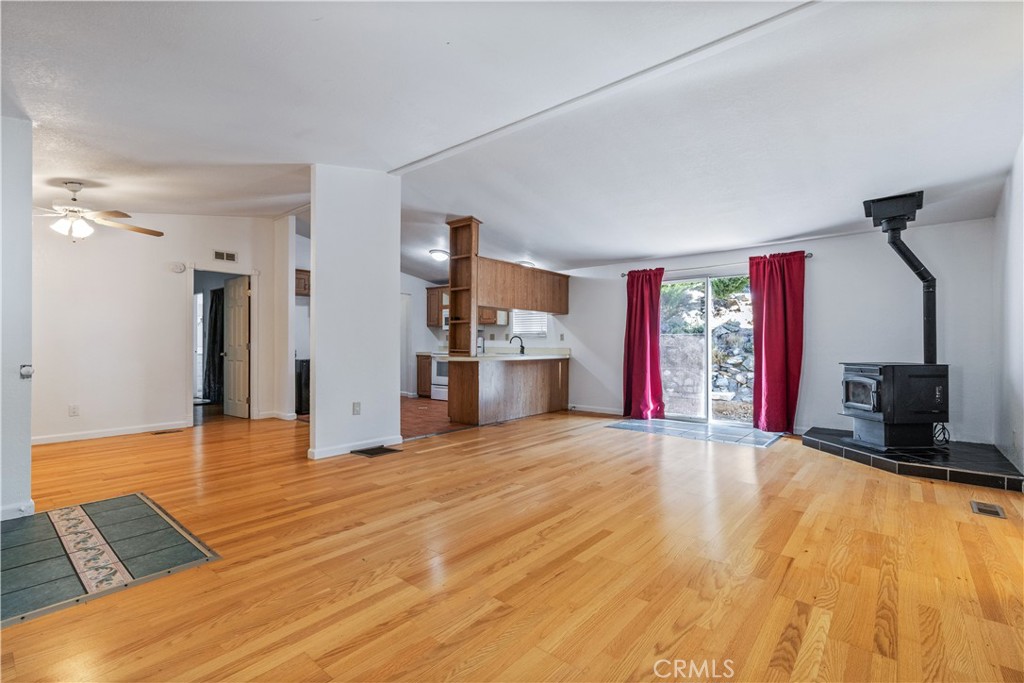 4195 Hackney Way Property Photo 2