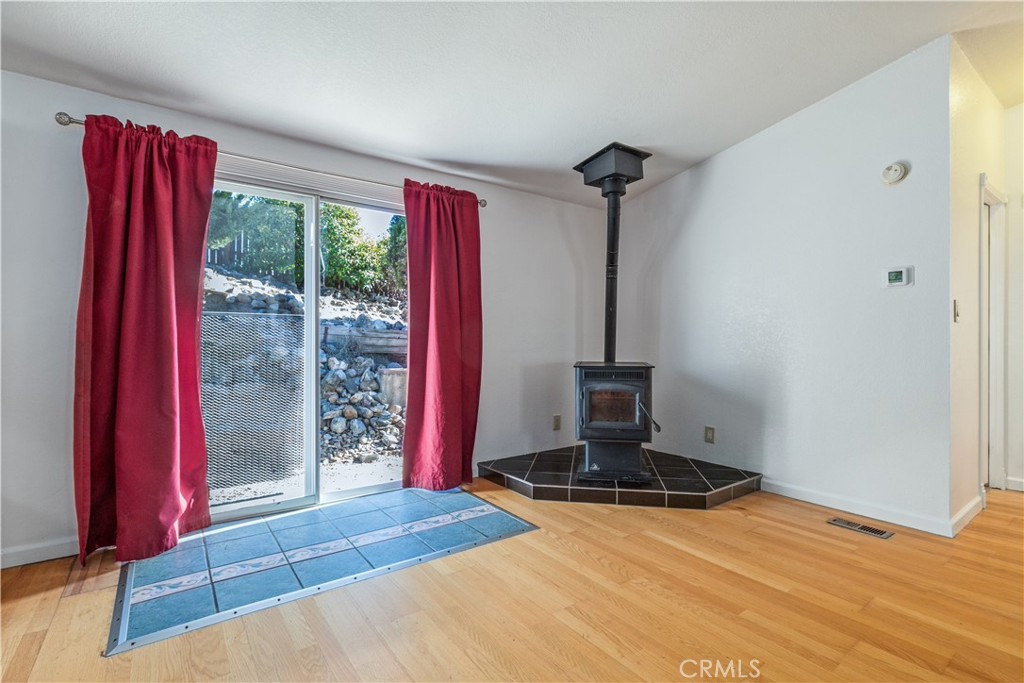 4195 Hackney Way Property Photo 4