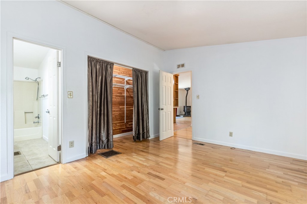 4195 Hackney Way Property Photo 5
