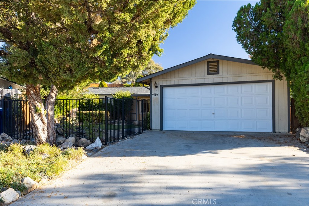 4195 Hackney Way Property Photo 7
