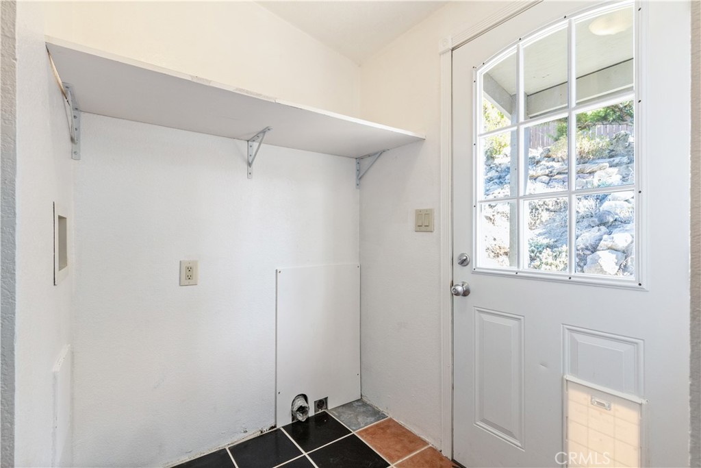4195 Hackney Way Property Photo 17