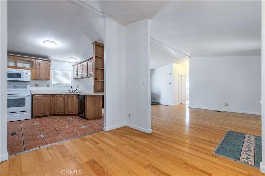 4195 Hackney Way Property Photo 18