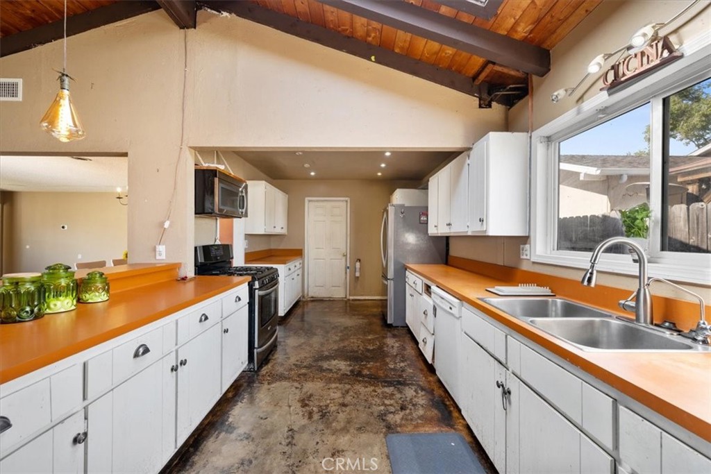 3428 Via Cortez Property Photo 9