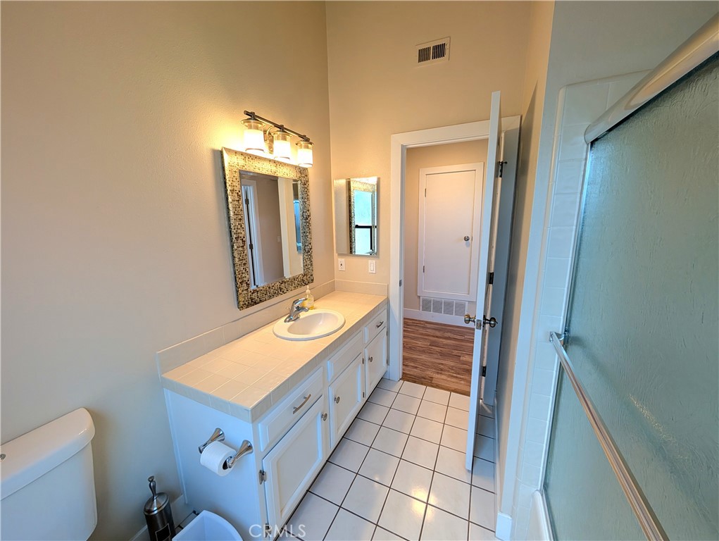 1508 Oakridge Park Property Photo 18